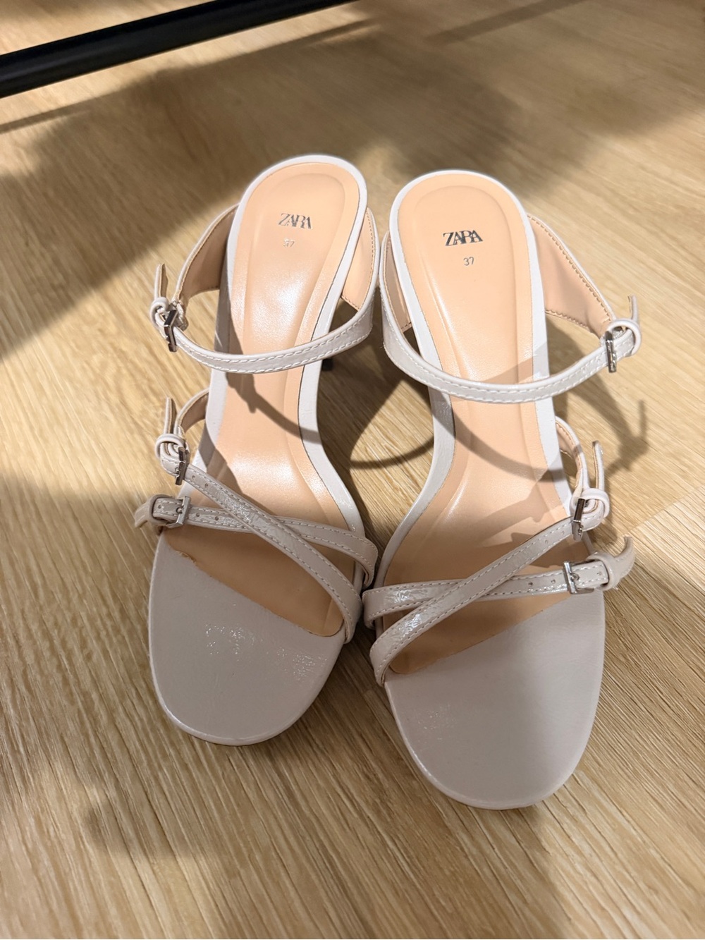 LIKE NEW Zara Women's Cream Strappy Block Heel Sandals (worn once!)